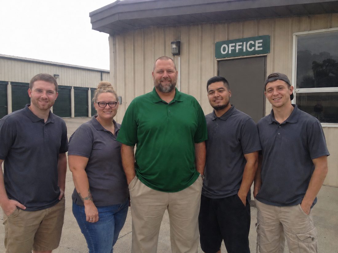 Pest control professionals in Cleveland, OH